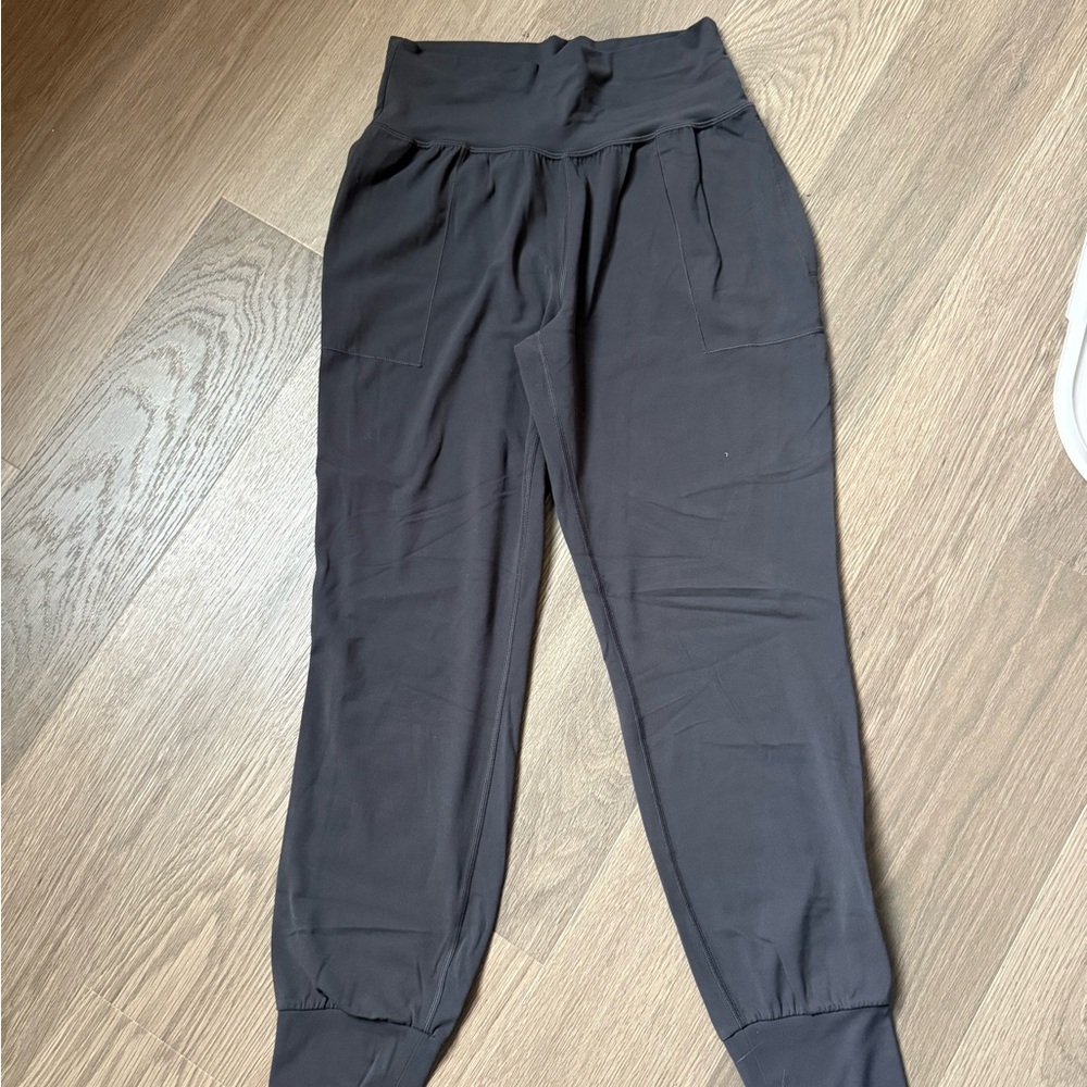 Athleta Salutation Jogger